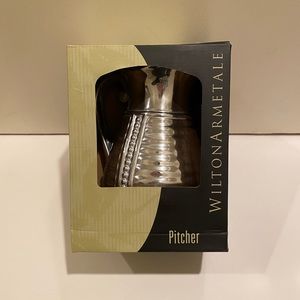 Wilton Armetale Flutes and Pearls Pitcher